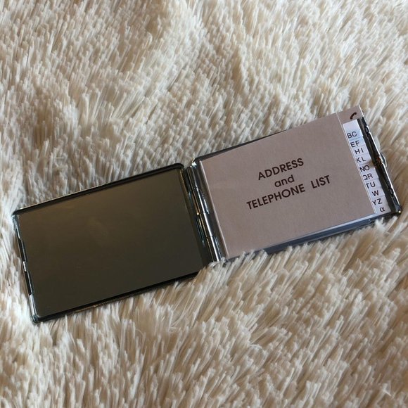 Hello Honey Compact Mirror - Picture 3 of 3